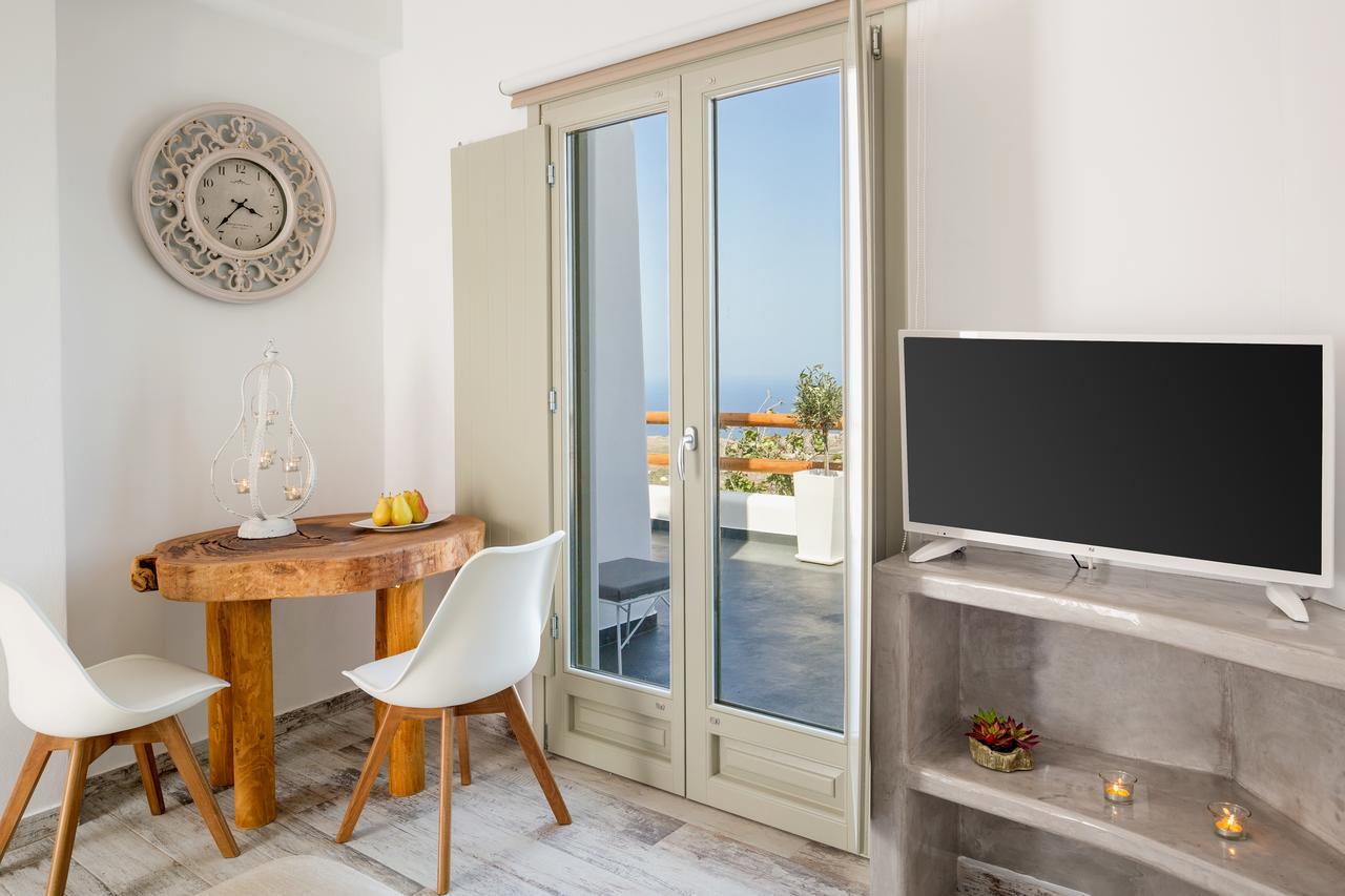 Nectarios Villa - Studios & Suites Adults Only Fira  Exteriér fotografie