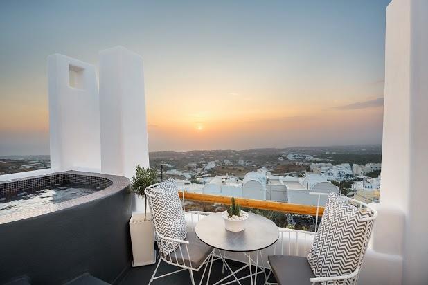 Nectarios Villa - Studios & Suites Adults Only Fira  Exteriér fotografie