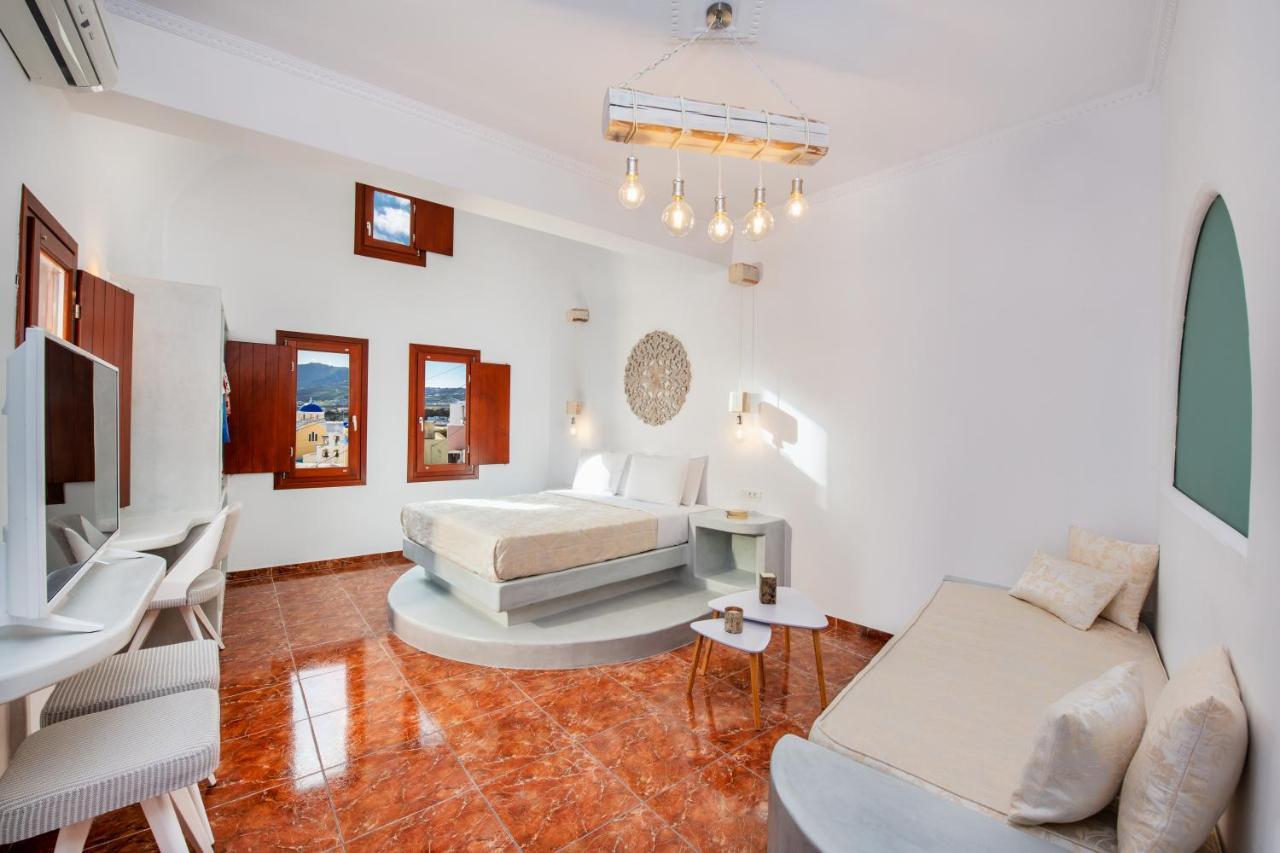 Nectarios Villa - Studios & Suites Adults Only Fira  Exteriér fotografie