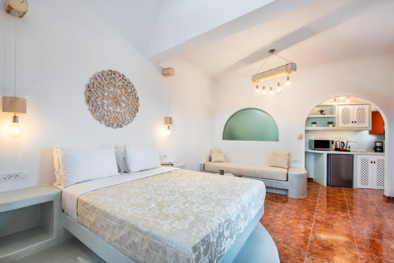 Nectarios Villa - Studios & Suites Adults Only Fira  Exteriér fotografie