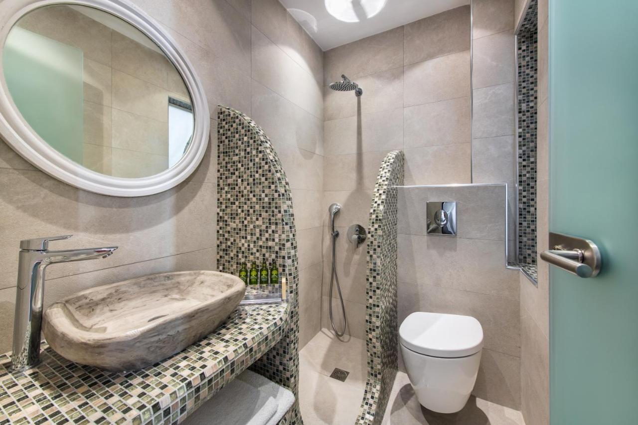 Nectarios Villa - Studios & Suites Adults Only Fira  Exteriér fotografie